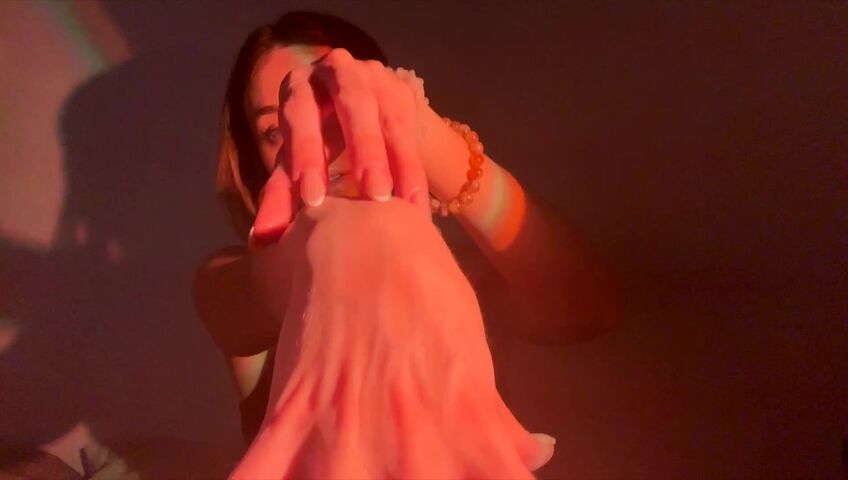 Simply Kel ASMR - Gentle Skin Scratching Brushing, Fabric Sounds, Collarbone Tapping & Massage