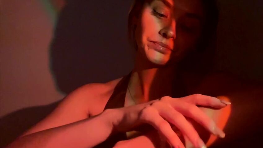 Simply Kel ASMR - Gentle Skin Scratching Brushing, Fabric Sounds, Collarbone Tapping & Massage