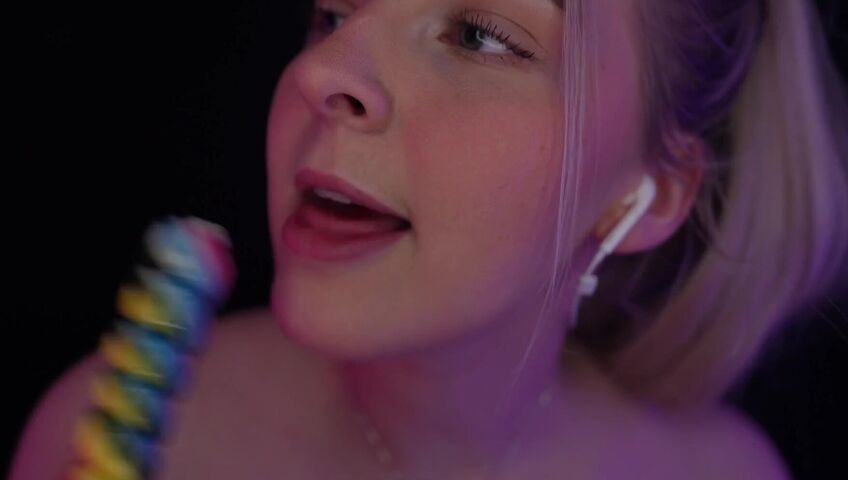 ASMR Janina - Next Level ASMR - Deep & Intense Lilly Suck!