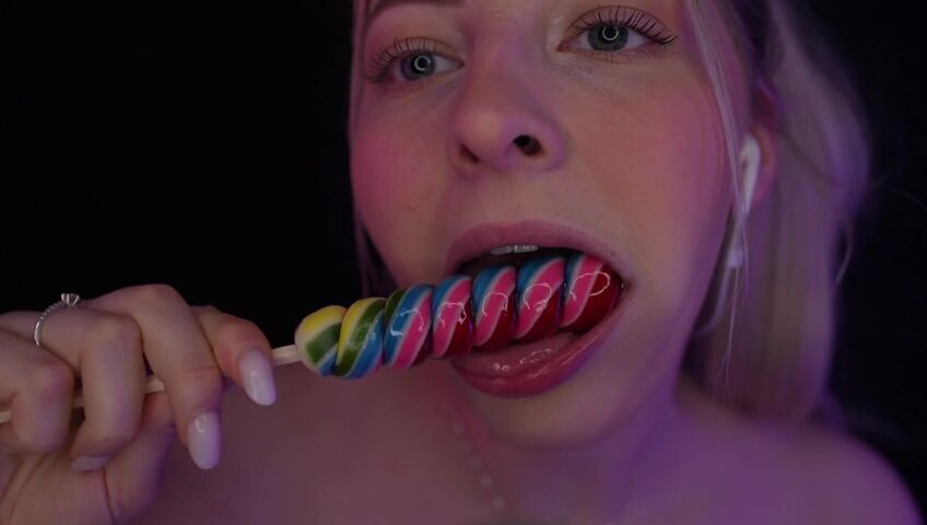 ASMR Janina - Next Level ASMR - Deep & Intense Lilly Suck!