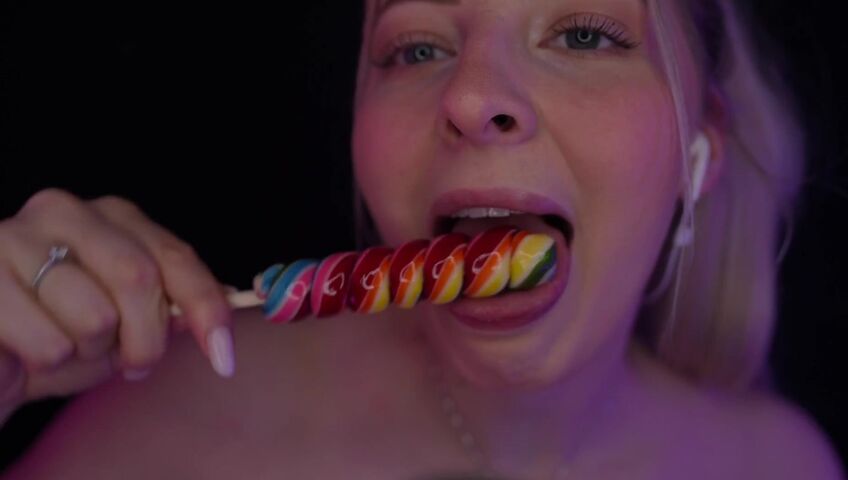 ASMR Janina - Next Level ASMR - Deep & Intense Lilly Suck!