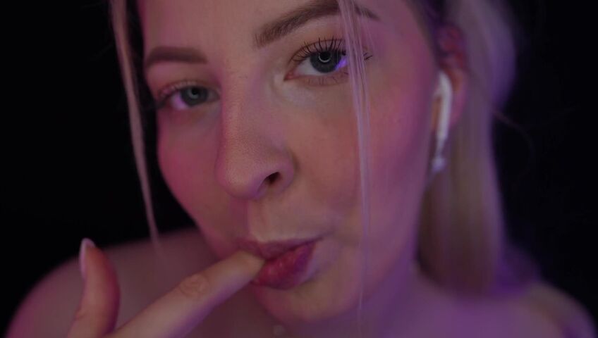 ASMR Janina - Next Level ASMR - Deep & Intense Lilly Suck!