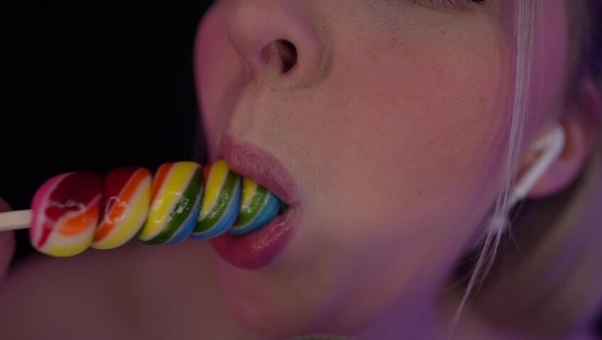 ASMR Janina - Next Level ASMR - Deep & Intense Lilly Suck!