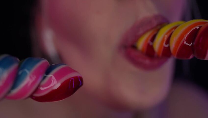 ASMR Janina - Next Level ASMR - Deep & Intense Lilly Suck!