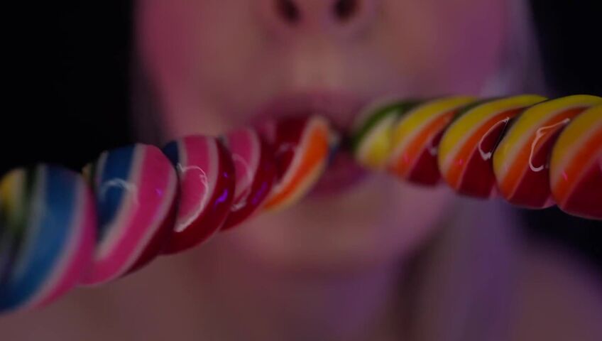 ASMR Janina - Next Level ASMR - Deep & Intense Lilly Suck!