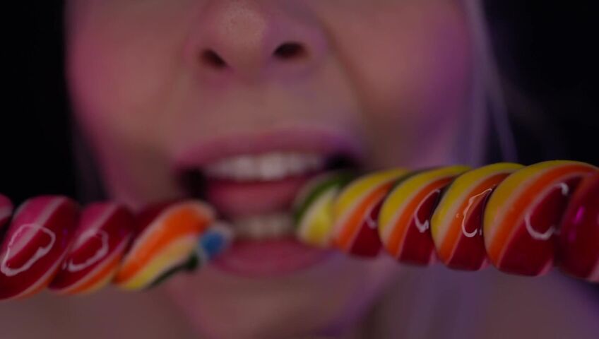 ASMR Janina - Next Level ASMR - Deep & Intense Lilly Suck!