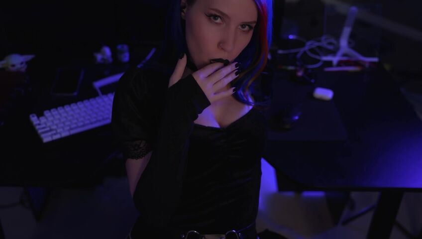 ASMR MOOD - Goth Girl | Spit Painting & Kissing