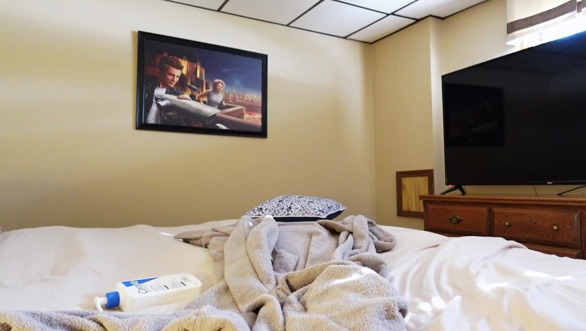 Sabrina Vaz - ASMR Incredibly Sweet Valentines Full Body Massage w oils