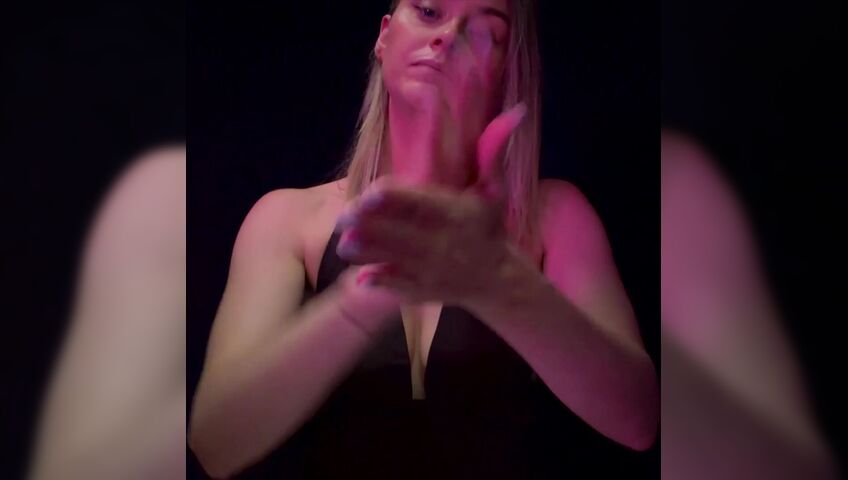 Simply Kel ASMR - 26 Feb 2026 - ASMR Fabric Scratching, Tingly Mouth Sounds, Hand Sounds (Up Close, No Talking)