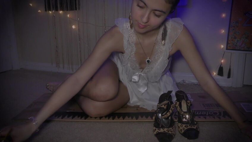 Baby Bella ASMR - 5 March 2026 - ASMR High Heel Hypnosis