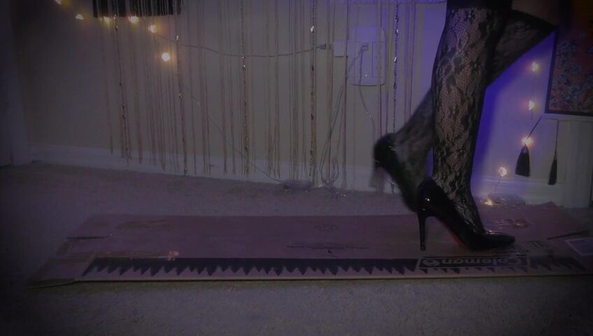 Baby Bella ASMR - 5 March 2026 - ASMR High Heel Hypnosis