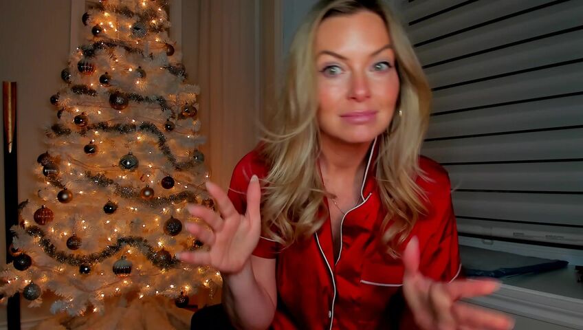 Missbehavin26 - Doing Things We're Not Supposed To DO ! RP Stepmom