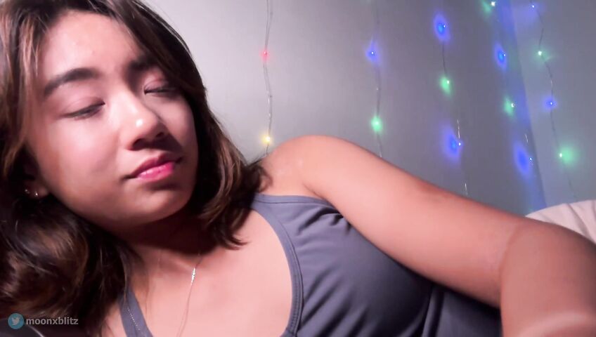 Moon Blitz ASMR - Cozy night with her