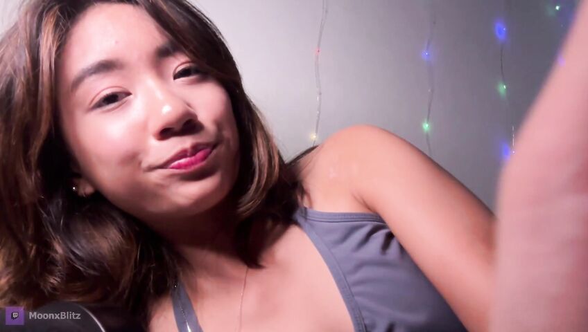 Moon Blitz ASMR - Cozy night with her