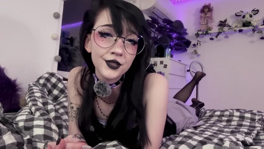 NanaNightray - 7 March 2026 - Obsessive Alt-girl | SFW