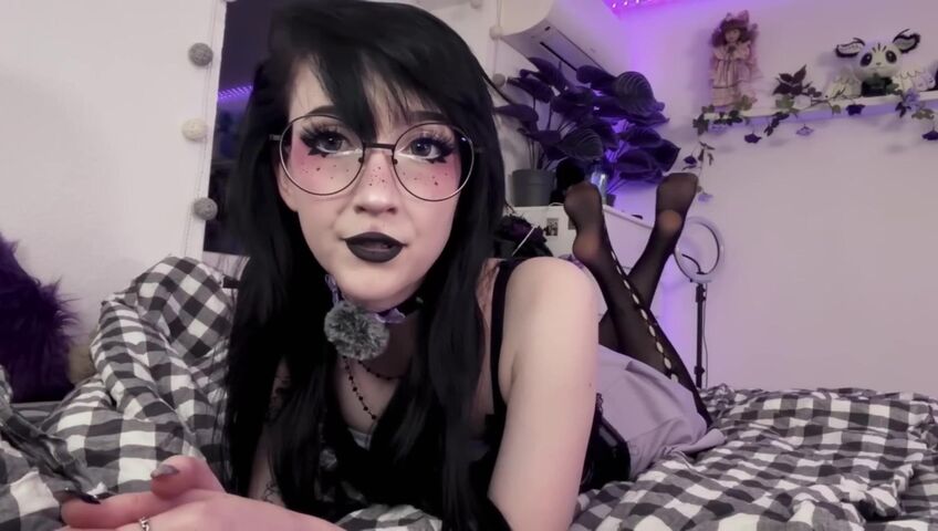 NanaNightray - 7 March 2026 - Obsessive Alt-girl | SFW