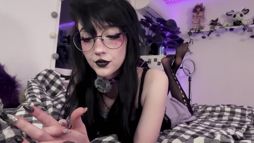 NanaNightray - 7 March 2026 - Obsessive Alt-girl | SFW