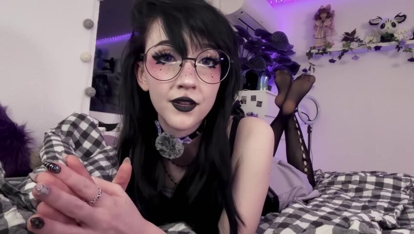 NanaNightray - 7 March 2026 - Obsessive Alt-girl | SFW