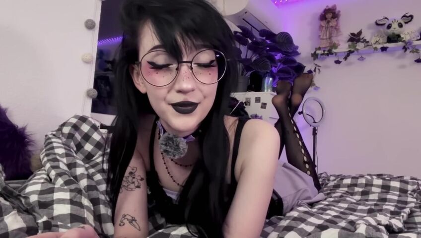 NanaNightray - 7 March 2026 - Obsessive Alt-girl | SFW