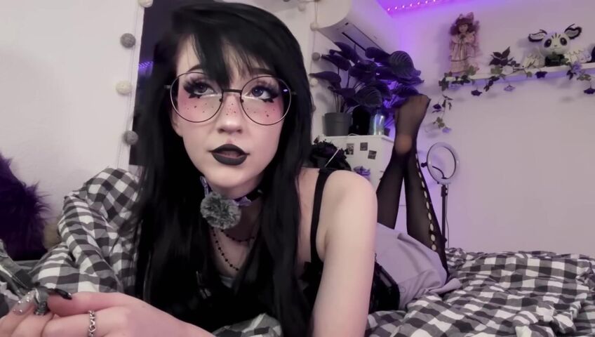 NanaNightray - 7 March 2026 - Obsessive Alt-girl | SFW
