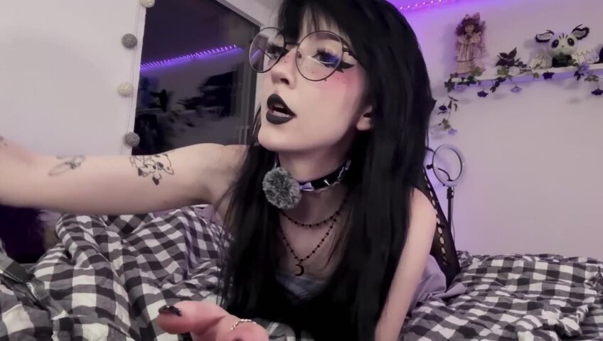 NanaNightray - 7 March 2026 - Obsessive Alt-girl | SFW