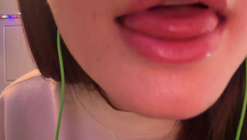 SleepySlugASMR - 1 March 2026 - ASMR 1 Hour of Lens Licking & Mic Licking