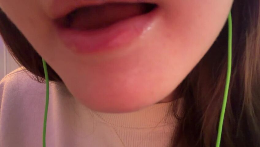 SleepySlugASMR - 1 March 2026 - ASMR 1 Hour of Lens Licking & Mic Licking