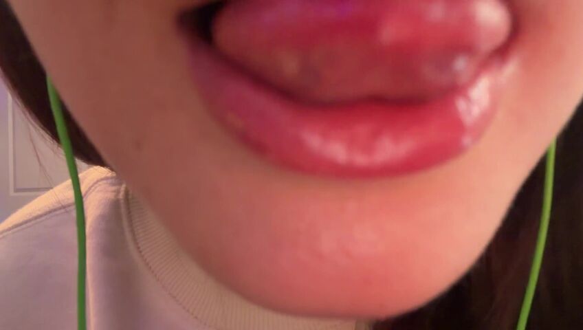 SleepySlugASMR - 1 March 2026 - ASMR 1 Hour of Lens Licking & Mic Licking