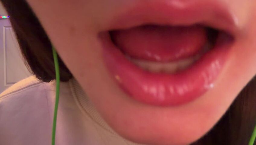 SleepySlugASMR - 1 March 2026 - ASMR 1 Hour of Lens Licking & Mic Licking