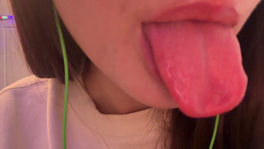 SleepySlugASMR - 1 March 2026 - ASMR 1 Hour of Lens Licking & Mic Licking