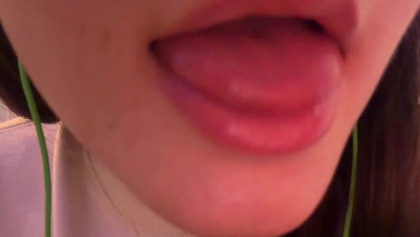 SleepySlugASMR - 1 March 2026 - ASMR 1 Hour of Lens Licking & Mic Licking