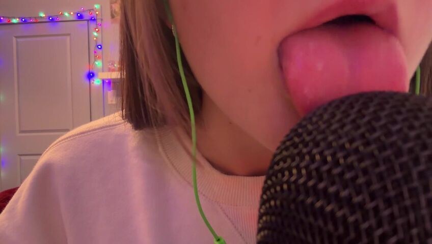 SleepySlugASMR - 1 March 2026 - ASMR 1 Hour of Lens Licking & Mic Licking