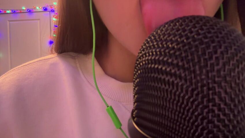 SleepySlugASMR - 1 March 2026 - ASMR 1 Hour of Lens Licking & Mic Licking