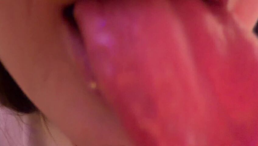 SleepySlugASMR - 1 March 2026 - ASMR 1 Hour of Lens Licking & Mic Licking