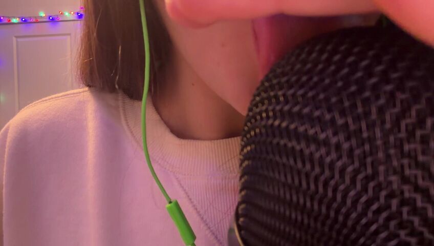 SleepySlugASMR - 1 March 2026 - ASMR 1 Hour of Lens Licking & Mic Licking