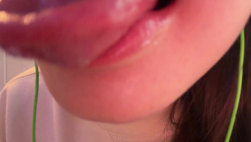 SleepySlugASMR - 1 March 2026 - ASMR 1 Hour of Lens Licking & Mic Licking