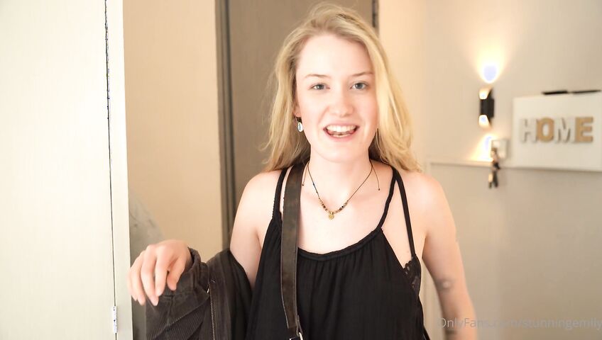 Emily ASMR - Valentine's Day surprise (part 1)