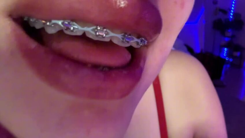 Wahonay ASMR - Lens Licking In Red Bra