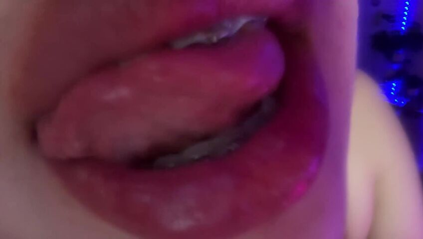 Wahonay ASMR - Lens Licking In Red Bra