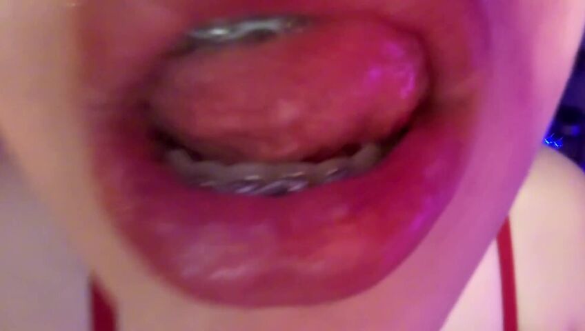 Wahonay ASMR - Lens Licking In Red Bra