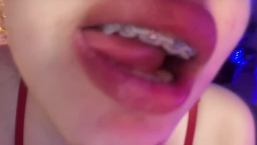 Wahonay ASMR - Lens Licking In Red Bra