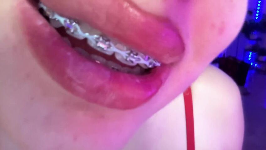 Wahonay ASMR - Lens Licking In Red Bra