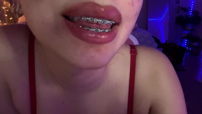 Wahonay ASMR - Lens Licking In Red Bra