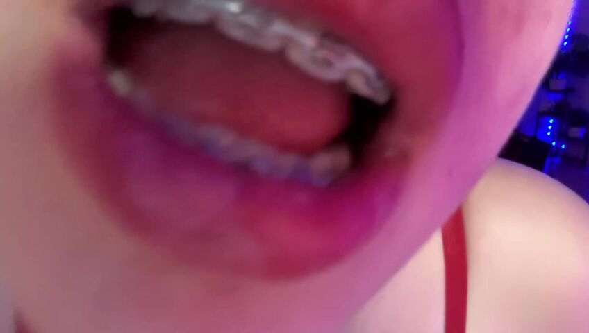 Wahonay ASMR - Lens Licking In Red Bra