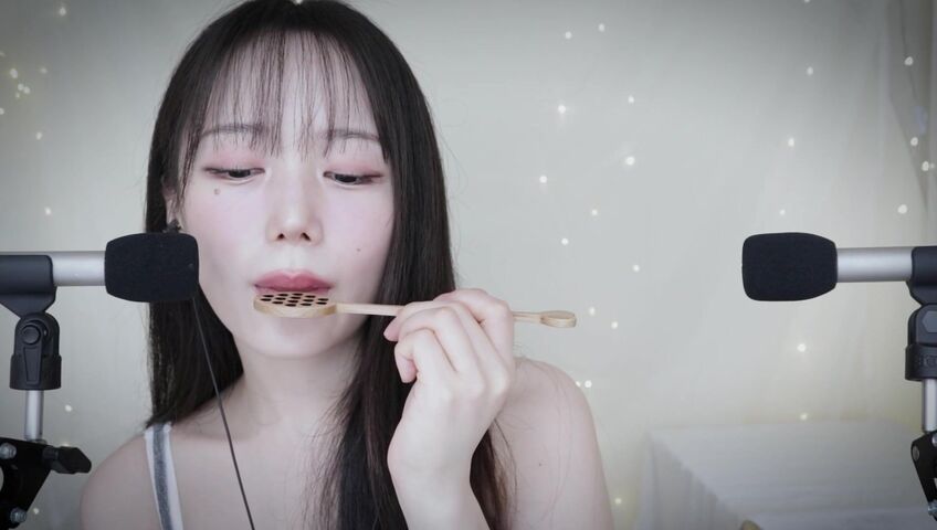 Jamonghae ASMR - 10 March 2026 - Eating You, Mouth Sounds 숟가락으로 뇸