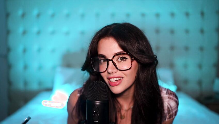 asmr general knowledge quiz... (each question gets harder)