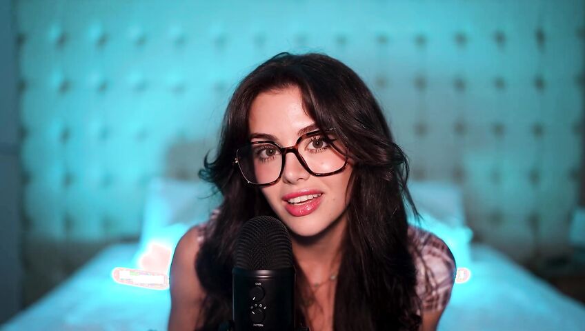 asmr general knowledge quiz... (each question gets harder)