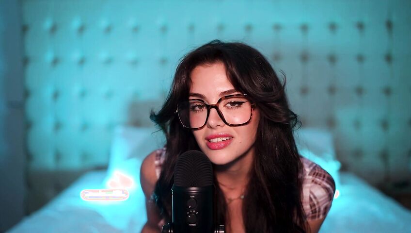 asmr general knowledge quiz... (each question gets harder)