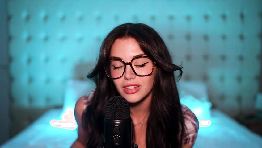 asmr general knowledge quiz... (each question gets harder)