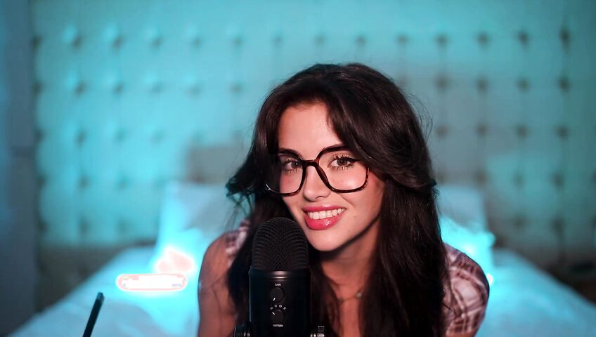 asmr general knowledge quiz... (each question gets harder)